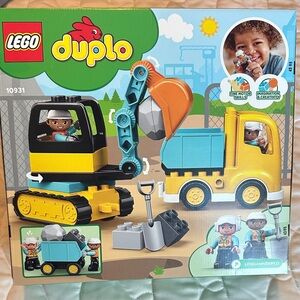 LEGO DUPLO Construction Set - Yellow, Blue, and Gray